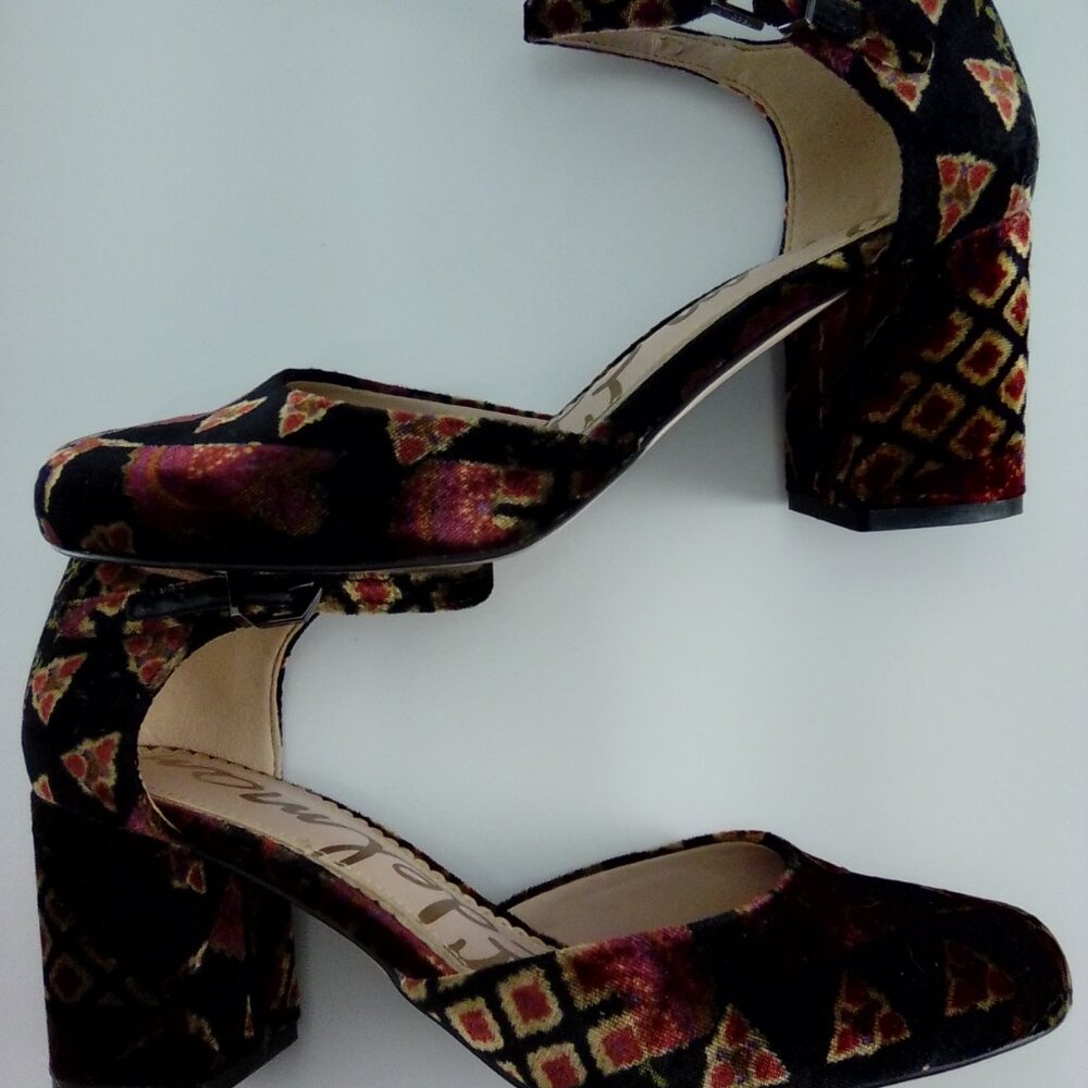Sam Edelman Clover Velvet Black/Gold Floral Print 3'' Heels size 7M Ankle Strap